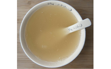 葛粉沖調(diào)新手必看！告別“白色尷尬”，一碗晶瑩剔透的有機(jī)野生葛根粉是這樣沖出來(lái)的！